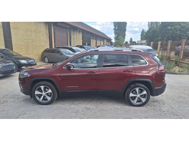 Jeep Cherokee 2.2 D 4X4 full - автомобили, коли, обяви за нови и употребявани 4