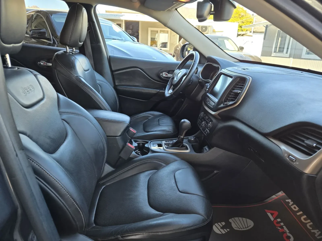 Jeep Cherokee 2.2CRDI-200кс= 152.000km= NIGHT EAGLE= OVERLAND - автомобили, коли, обяви за нови и употребявани 13