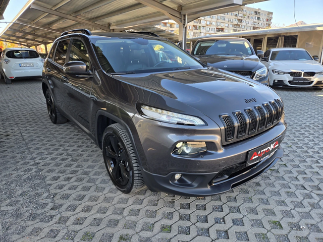 Jeep Cherokee 2.2CRDI-200кс= 152.000km= NIGHT EAGLE= OVERLAND - автомобили, коли, обяви за нови и употребявани 1