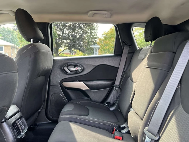 Jeep Cherokee * Latitude, Longitude, North * CARFAX * ЦЕНА ДО БГ - автомобили, коли, обяви за нови и употребявани 15