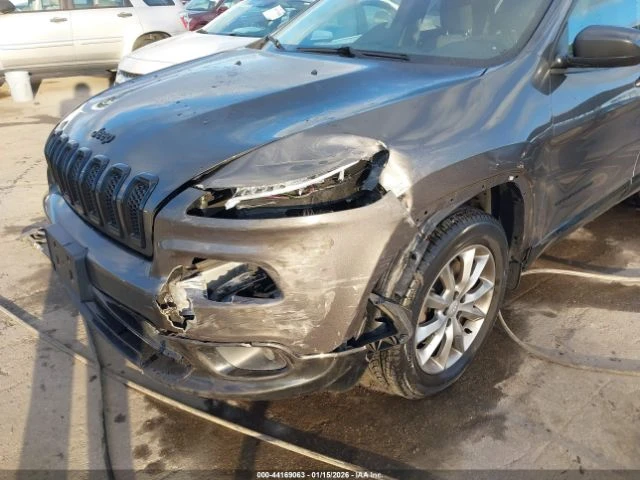 Jeep Cherokee LATITUDE TECH CONNECT 4X4 - автомобили, коли, обяви за нови и употребявани 4
