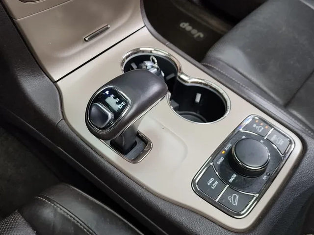 Jeep Cherokee 3.0 Diesel Overland - автомобили, коли, обяви за нови и употребявани 8