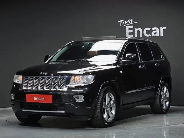 Jeep Cherokee 3.0 Diesel Overland - автомобили, коли, обяви за нови и употребявани 0