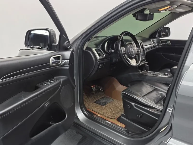 Jeep Cherokee 3.0 Diesel Overland - автомобили, коли, обяви за нови и употребявани 10