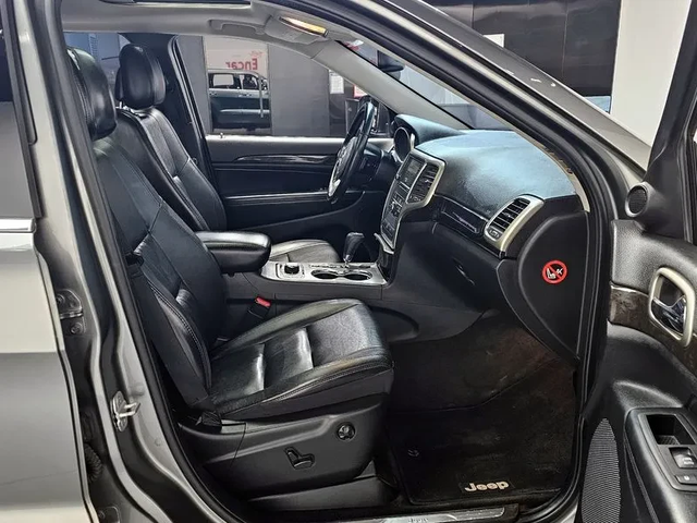 Jeep Cherokee 3.0 Diesel Overland - автомобили, коли, обяви за нови и употребявани 9