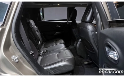 Jeep Cherokee 2.4 4x4 180к.с. * ФЕЙСЛИФТ * ПАНОРАМА * КОЖА - автомобили, коли, обяви за нови и употребявани 11