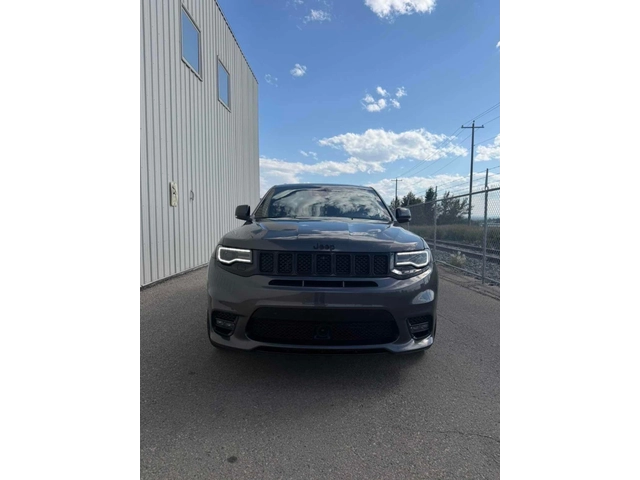 Jeep Cherokee SRT* DISTRONIC* ОБДУХ* 360* KEYLESS - автомобили, коли, обяви за нови и употребявани 1