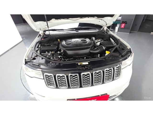 Jeep Cherokee SUMMIT* PANO* КОЖА* ОБДУХВАНЕ* ПОДГРЕВ* НАВИ* КАМЕ - автомобили, коли, обяви за нови и употребявани 4