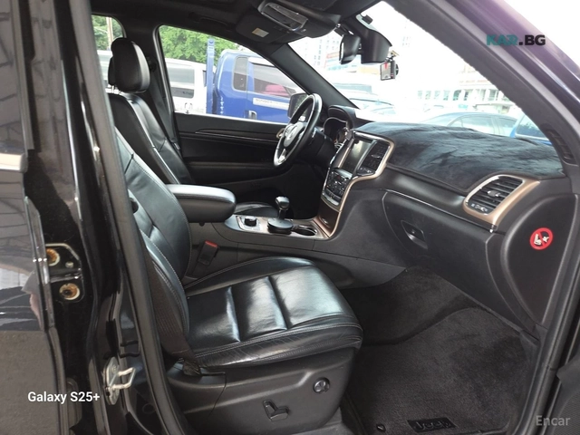 Jeep Cherokee LIMITED* 3.6* КОЖА* ПОДГРЕВ* ОБДУХВ* ПАНО* НАВИ* - автомобили, коли, обяви за нови и употребявани 9