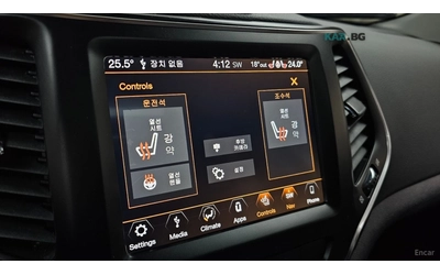 Jeep Cherokee 2.4 Longitude High AWD* КОЖА* ПАНО* НАВИ - автомобили, коли, обяви за нови и употребявани 14