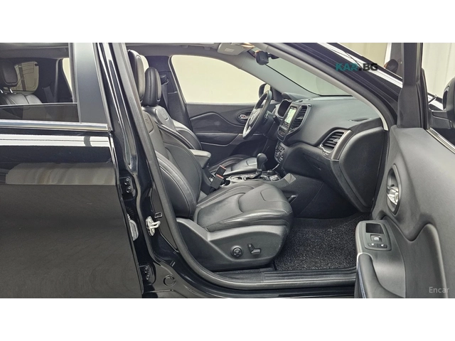 Jeep Cherokee 2.4 Longitude High AWD* КОЖА* ПАНО* НАВИ - автомобили, коли, обяви за нови и употребявани 8