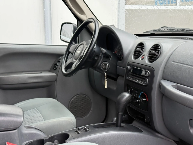 Jeep Cherokee 2.8 crd - автомобили, коли, обяви за нови и употребявани 9
