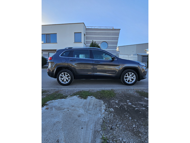 Jeep Cherokee LONGITUDE 4x4 2.0MJet 6ск. - автомобили, коли, обяви за нови и употребявани 3