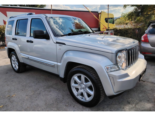 Jeep Commander 2.8CRD/LIMITED/NAVI - автомобили, коли, обяви за нови и употребявани 2