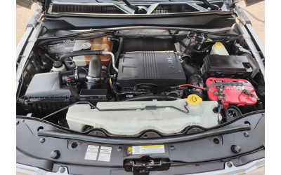 Jeep Commander 2.8CRD/LIMITED/NAVI - автомобили, коли, обяви за нови и употребявани 7