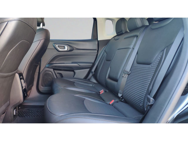 Jeep COMPASS - автомобили, коли, обяви за нови и употребявани 9