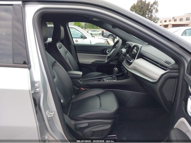 Jeep Compass 2.0L I-4 DI, DOHC, VVT, TURBO, 200HP 4X4 Drive - автомобили, коли, обяви за нови и употребявани 4