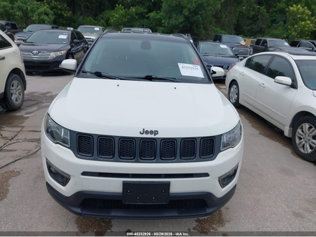 Jeep Compass 2.4L I-4 VVT, 180HP Front Wheel Drive - автомобили, коли, обяви за нови и употребявани 11