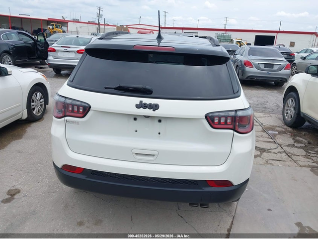 Jeep Compass 2.4L I-4 VVT, 180HP Front Wheel Drive - автомобили, коли, обяви за нови и употребявани 15