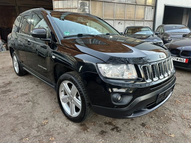 Jeep Compass - автомобили, коли, обяви за нови и употребявани 3