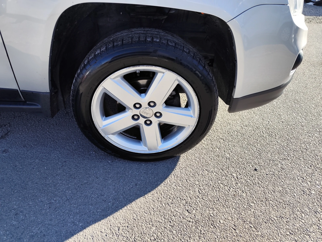 Jeep Compass 2.2CRD* 4X4* LIMITED* КОЖА* EURO5A* - автомобили, коли, обяви за нови и употребявани 15