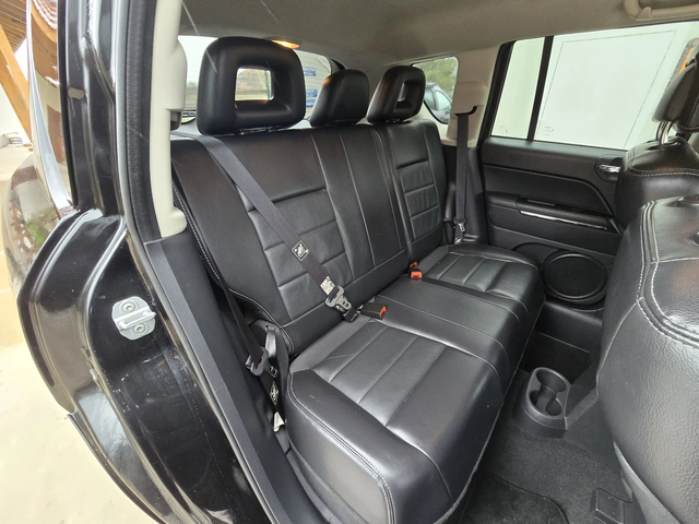 Jeep Compass 2.2crdi Limited 2wd 136к.с - автомобили, коли, обяви за нови и употребявани 13