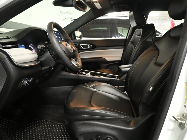 Jeep Compass * АвтоКредит * (ЦЕНА ДО БГ) - автомобили, коли, обяви за нови и употребявани 9