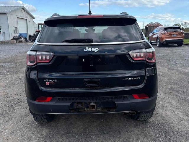 Jeep Compass * Limited * CARFAX * БЕЗ ПЪРВОНАЧАЛНА ВНОСКА - автомобили, коли, обяви за нови и употребявани 3