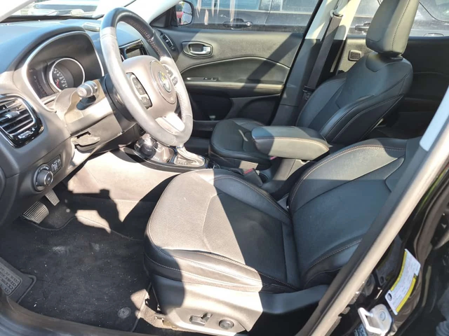 Jeep Compass LIMITED| ПОДГРЕВИ| ПАНО| 2 КЛЮЧА| KEYLESS| CARFAX - автомобили, коли, обяви за нови и употребявани 7