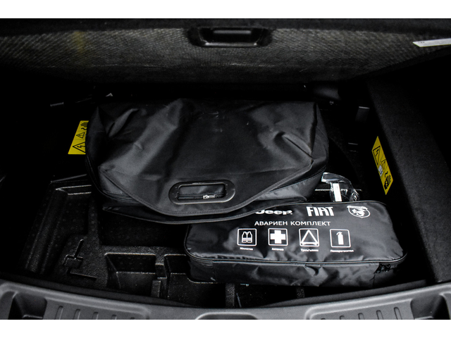Jeep COMPASS ALTITUDE 1.3 PHEV Petrol 190 hp AT6 4xe - автомобили, коли, обяви за нови и употребявани 14