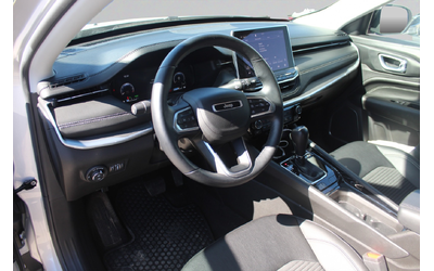 jeep-compass-limited-1-5-e-hybrid-48v-petrol-130-hp-7-dct - 4