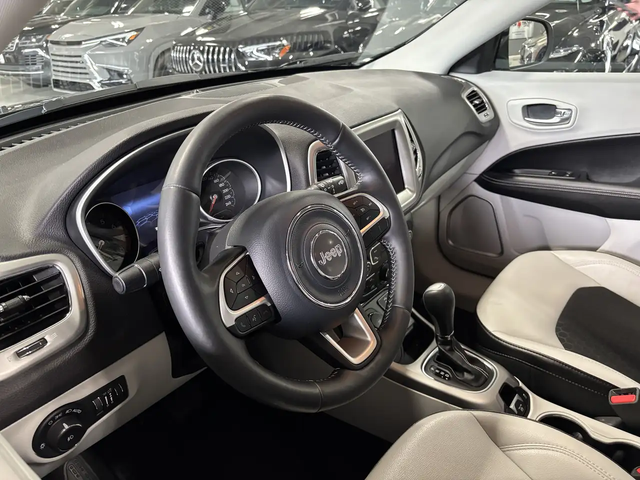 Jeep Compass North 4X4|SELECTERRAIN|NAV|WHITELEATHER|RMSTART|+ 4x4 - автомобили, коли, обяви за нови и употребявани 12