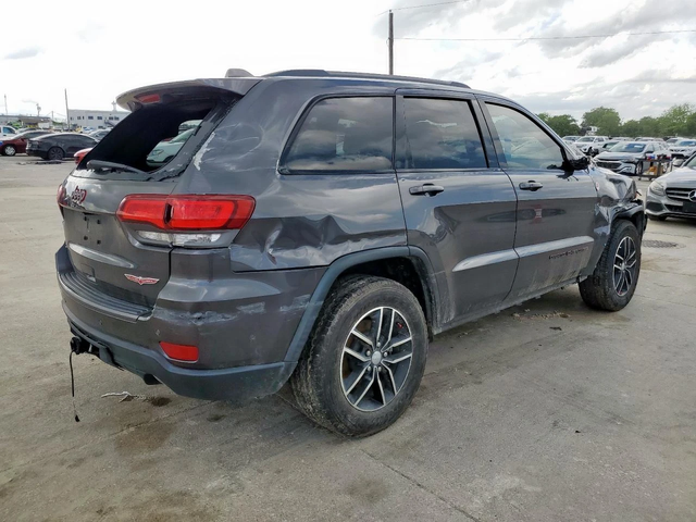 Jeep Grand cherokee TRAILHAWK* DISTRONIC* LANE ASSIST* KEYLESS - автомобили, коли, обяви за нови и употребявани 3