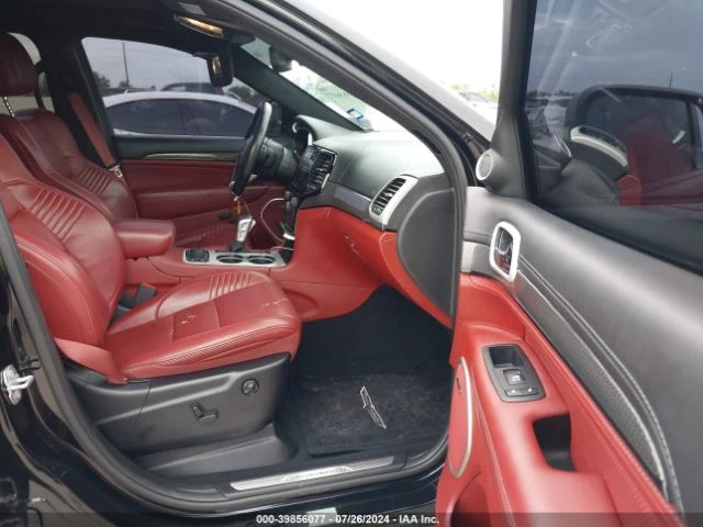 Jeep Grand cherokee TRACKHAWK 4x4 707HP* BREMBO* DISTRONIC* APPLECARPL - автомобили, коли, обяви за нови и употребявани 8