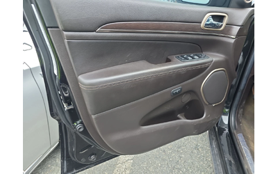 Jeep Grand cherokee SUMMIT* DISTRO* 8ZF* ОБДУХ* DIGITAL* PANO* BI-XENO - автомобили, коли, обяви за нови и употребявани 11