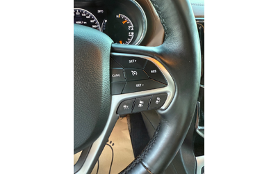 Jeep Grand Cherokee - автомобили, коли, обяви за нови и употребявани 21