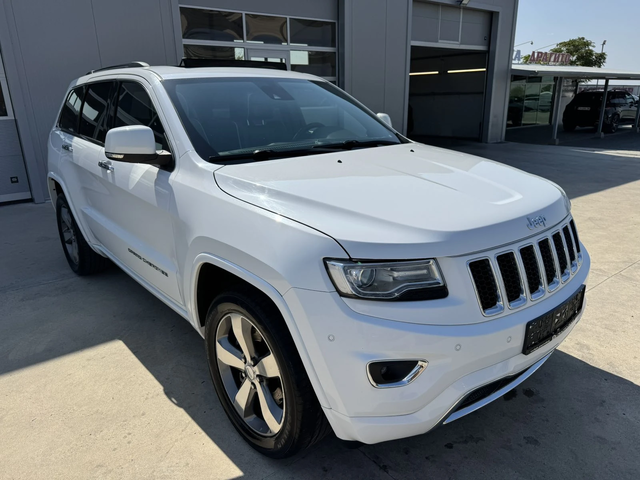 Jeep Grand cherokee 3.0* 250ps* 4x4* Overland* Distr* Pano* Navi - автомобили, коли, обяви за нови и употребявани 6