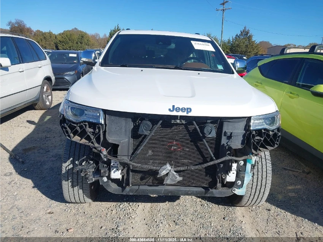 Jeep Grand cherokee SUMMIT / 4X4 / ДИСТРОНИК / ОБДУХВАНЕ / ПАНО - автомобили, коли, обяви за нови и употребявани 1