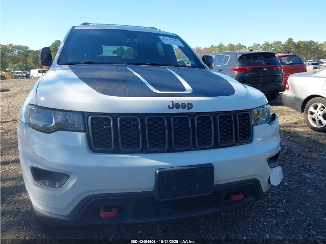 Jeep Grand cherokee TRAILHAWK / 4X4 / ОБДУХВАНЕ / ПОДГРЕВИ / - автомобили, коли, обяви за нови и употребявани 1