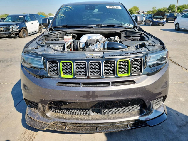 Jeep Grand cherokee TRACKHAWK / 6.2 SUPERCHARGER - автомобили, коли, обяви за нови и употребявани 1