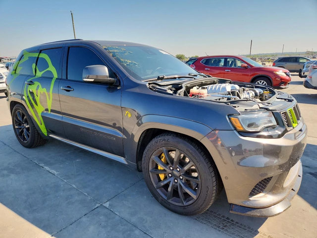 Jeep Grand cherokee TRACKHAWK / 6.2 SUPERCHARGER - автомобили, коли, обяви за нови и употребявани 2