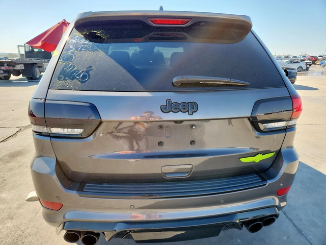 Jeep Grand cherokee TRACKHAWK / 6.2 SUPERCHARGER - автомобили, коли, обяви за нови и употребявани 4