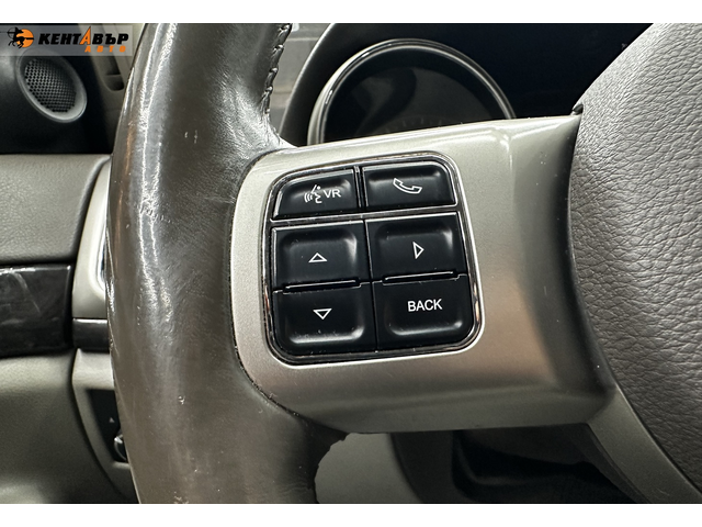 Jeep Grand cherokee 3.6/4x4/Loredo - автомобили, коли, обяви за нови и употребявани 14