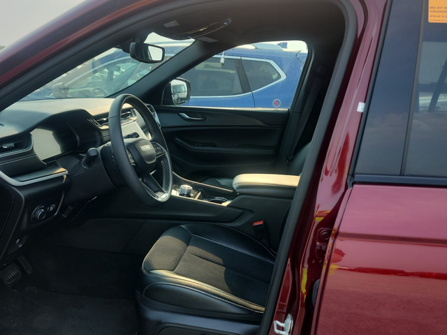 Jeep Grand cherokee 3.6L 6 Cylinder Gas 4WD - автомобили, коли, обяви за нови и употребявани 2