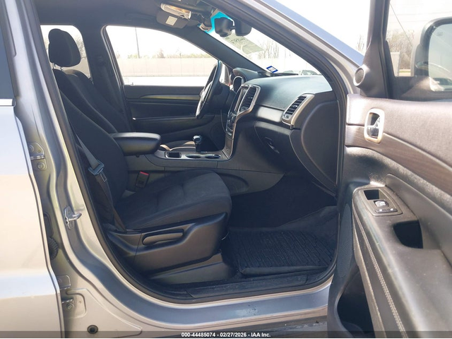 Jeep Grand cherokee 3.6L V-6 DOHC, VVT, 290HP 4X4 Drive - автомобили, коли, обяви за нови и употребявани 4