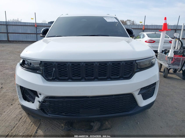 Jeep Grand cherokee 3.6L V-6 DOHC, VVT, 293HP 4X2 Drive - автомобили, коли, обяви за нови и употребявани 11