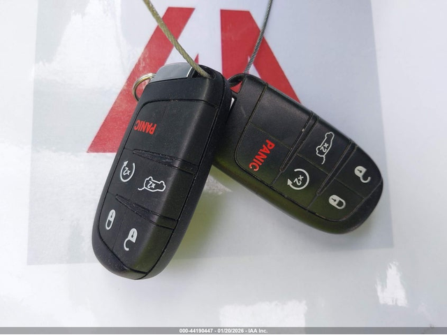 Jeep Grand cherokee 3.6L V-6 DOHC, VVT, 293HP 4X2 Drive - автомобили, коли, обяви за нови и употребявани 10