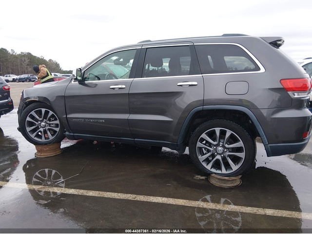 Jeep Grand cherokee 3.6L V-6 DOHC, VVT, 293HP 4X2 Drive - автомобили, коли, обяви за нови и употребявани 13