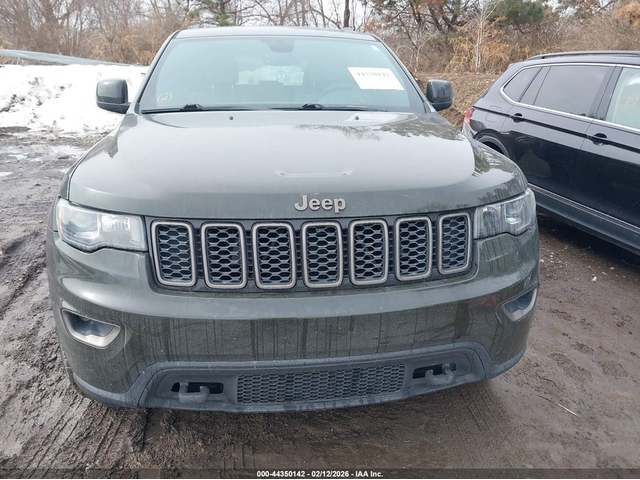 Jeep Grand cherokee 3.6L V-6 DOHC, VVT, 293HP 4X2 Drive - автомобили, коли, обяви за нови и употребявани 11