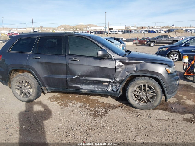 Jeep Grand cherokee 3.6L V-6 DOHC, VVT, 293HP 4X4 Drive - автомобили, коли, обяви за нови и употребявани 5